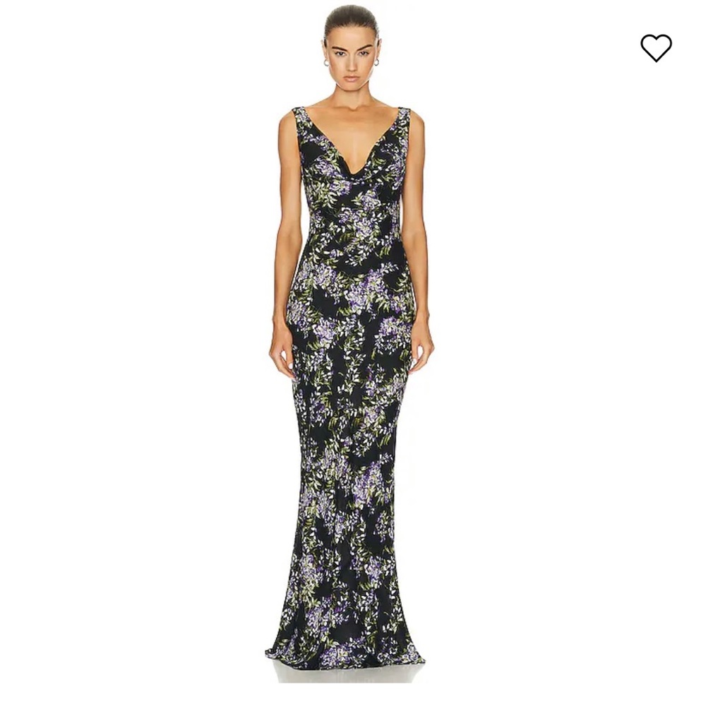 NORMA KAMALI
Deep Drape Neck Gown